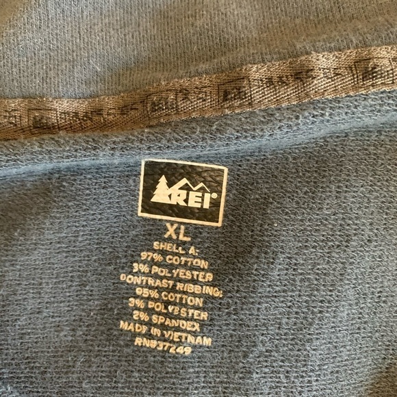 REI Men’s Jacket - Picture 8 of 11